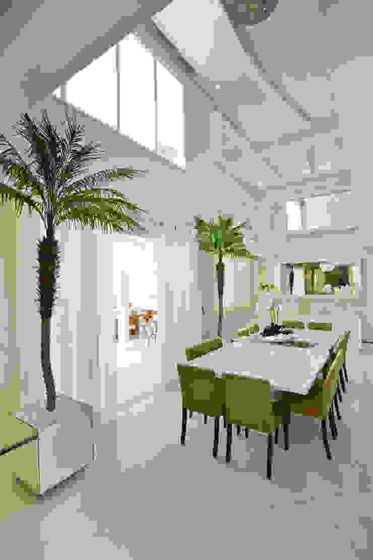 Casa Swiss Park Campinas II, Designer de Interiores e Paisagista Iara Kílaris Designer de Interiores e Paisagista Iara Kílaris Modern Dining Room