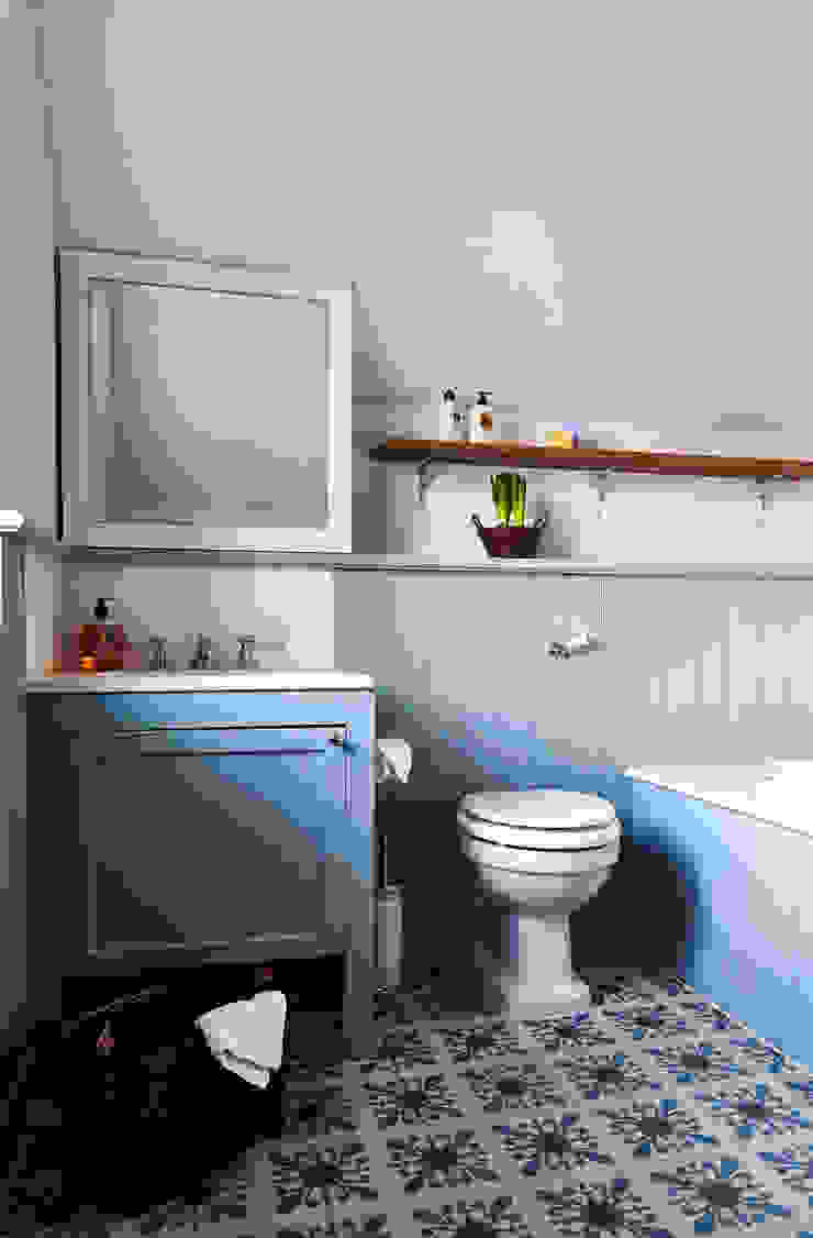 Bathroom homify Moderne Badezimmer