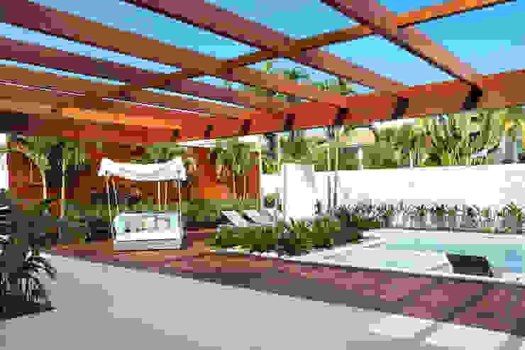 Arquitetura Residencial | Casa de luxo na Barra da Tijuca Leila Dionizios Arquitetura e Luminotécnica Casas modernas