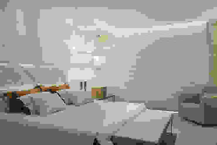 Arquitetura Residencial | Casa de luxo na Barra da Tijuca Leila Dionizios Arquitetura e Luminotécnica Quartos modernos