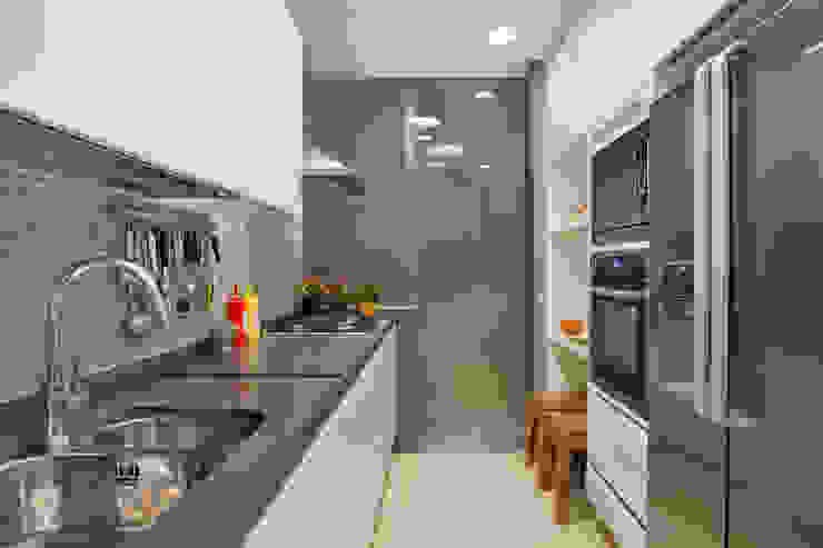 Cozinhas clássicas por Studio ro+ca Clássico