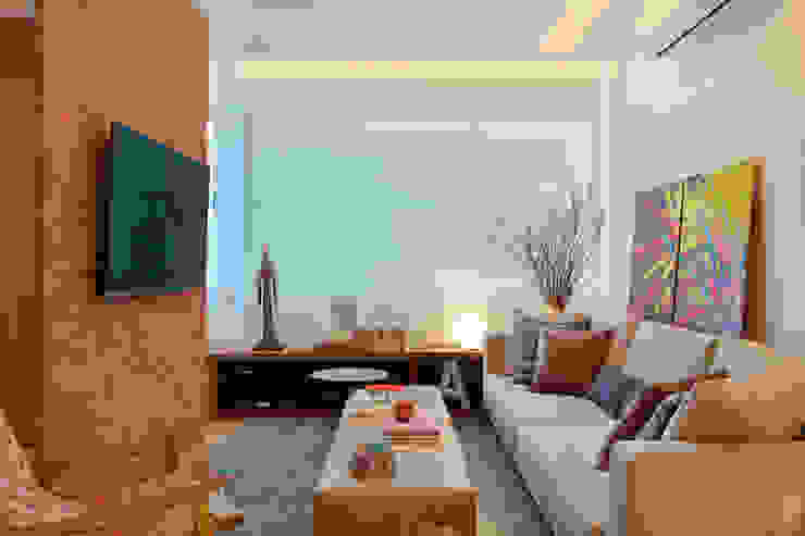 Salas de estar clássicas por Studio ro+ca Clássico