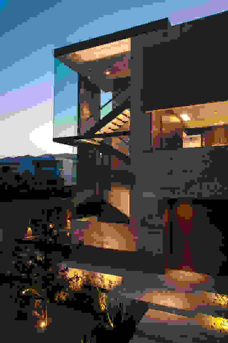 ML Residence Gantous Arquitectos Будинки