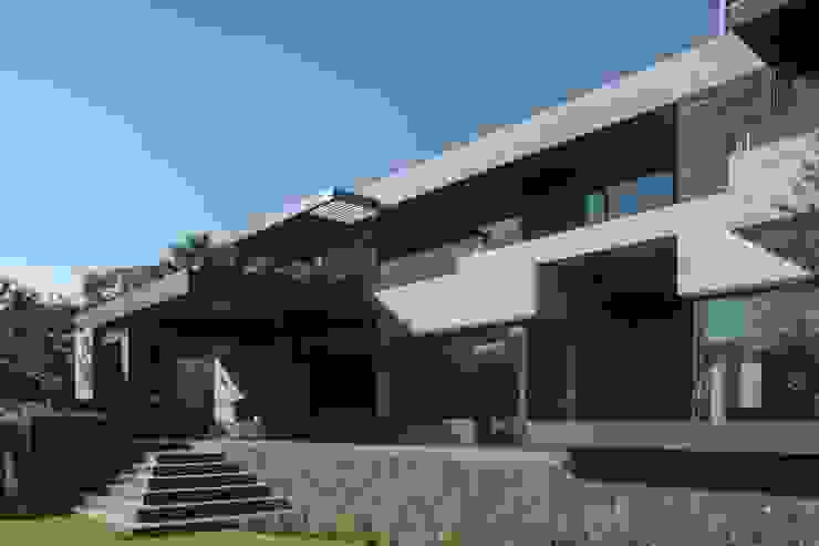 BB Residence Gantous Arquitectos Modern houses