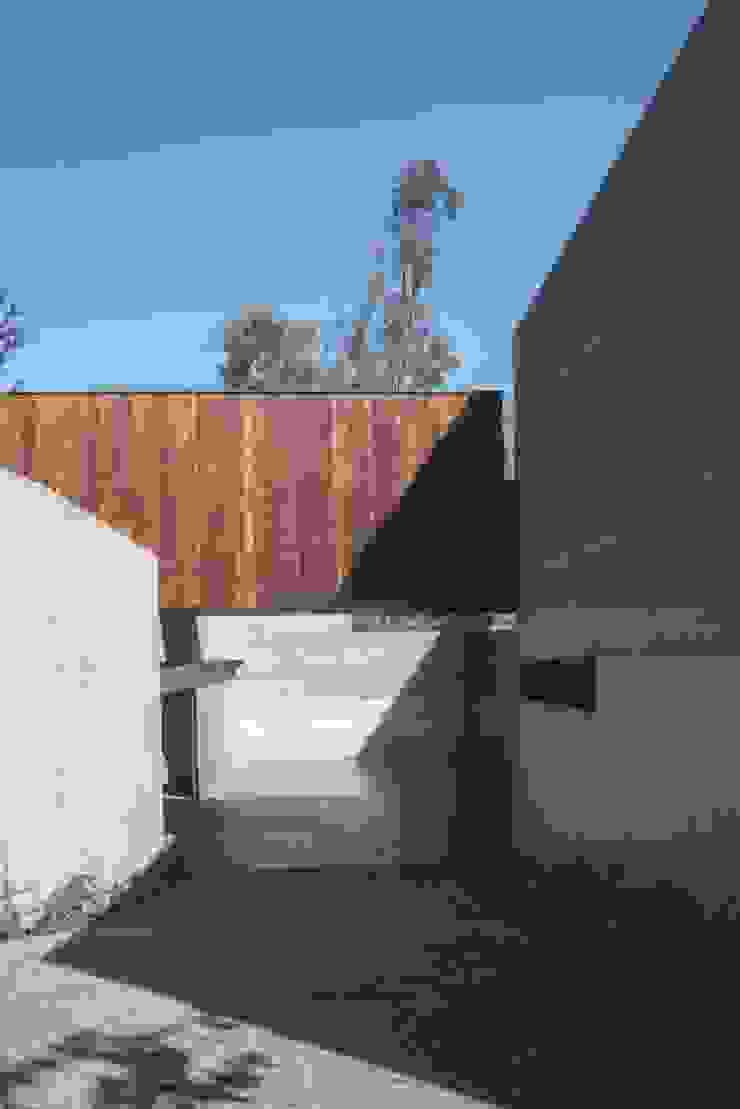 BB Residence Gantous Arquitectos Modern houses