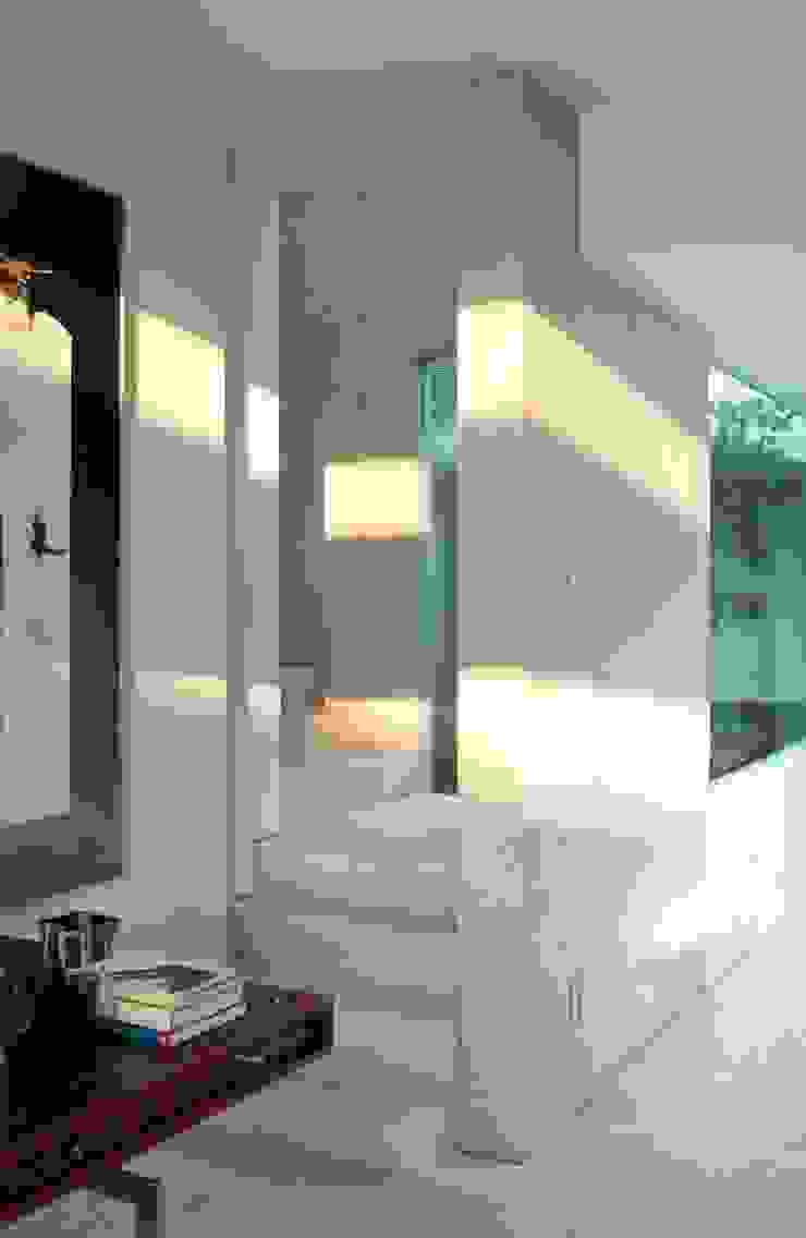 Polanco Penthouse Gantous Arquitectos Nowoczesny korytarz, przedpokój i schody