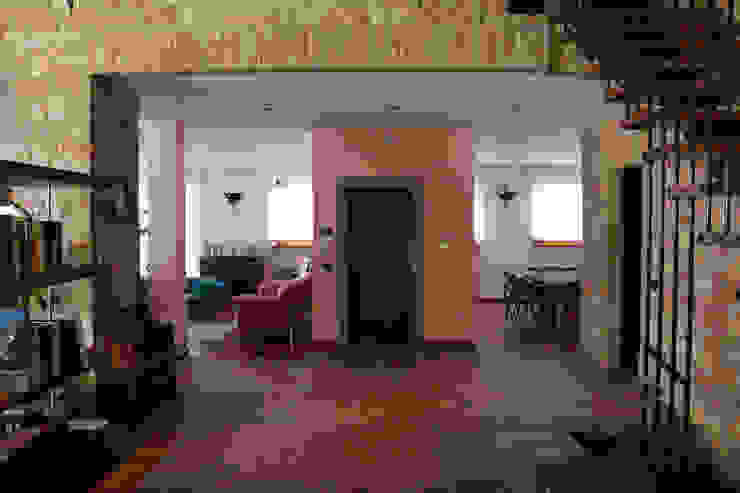 Studio di Bioarchitettura Brozzetti Adriano Country style corridor, hallway & stairs