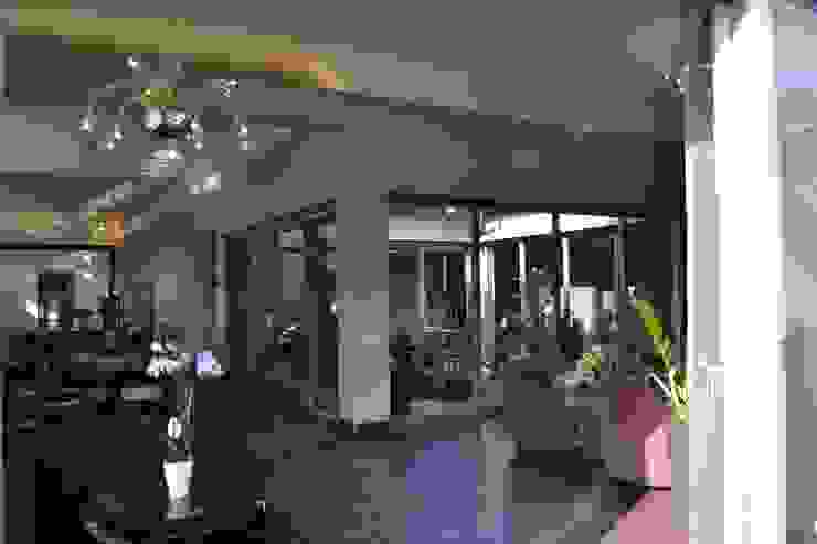 Autorskie Studio Projektu QUBATURA Livings modernos: Ideas, imágenes y decoración