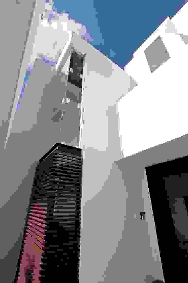 AMEC ARQUITECTURA Casas modernas: Ideas, diseños y decoración