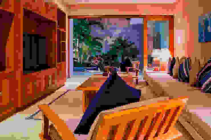 BR ARQUITECTOS 트로피컬 거실