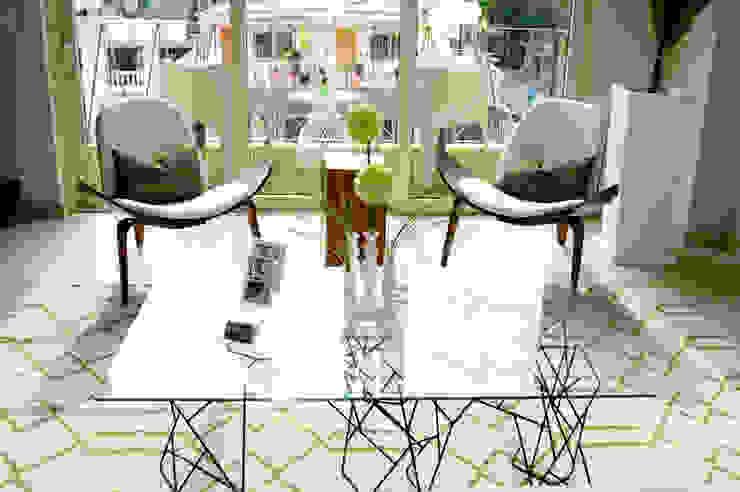 DECO Designers غرفة المعيشةطاولات جانبية و صواني