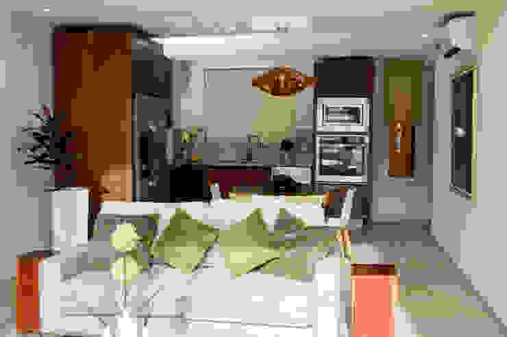 DECO Designers غرفة المعيشةأريكة ومقاعد إسترخاء