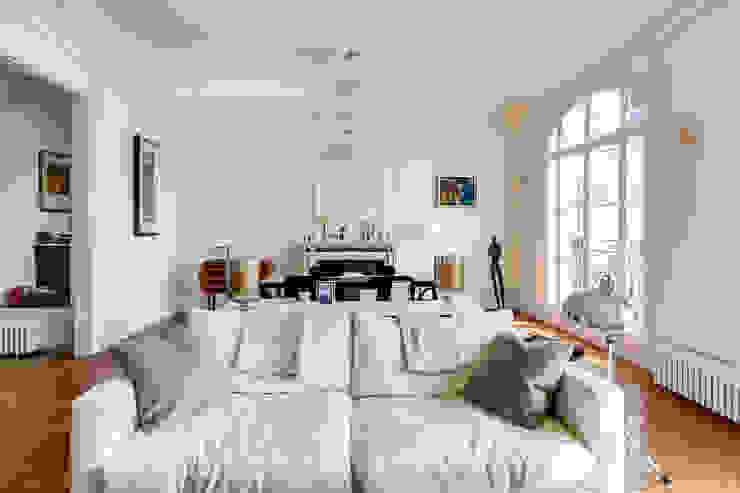 Salas de jantar modernas por ATELIER FB Moderno