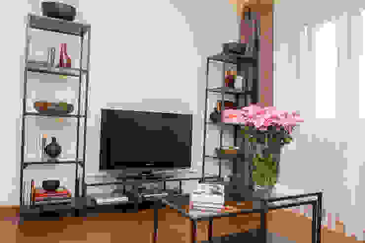 L'Essenziale Home Designs Living room