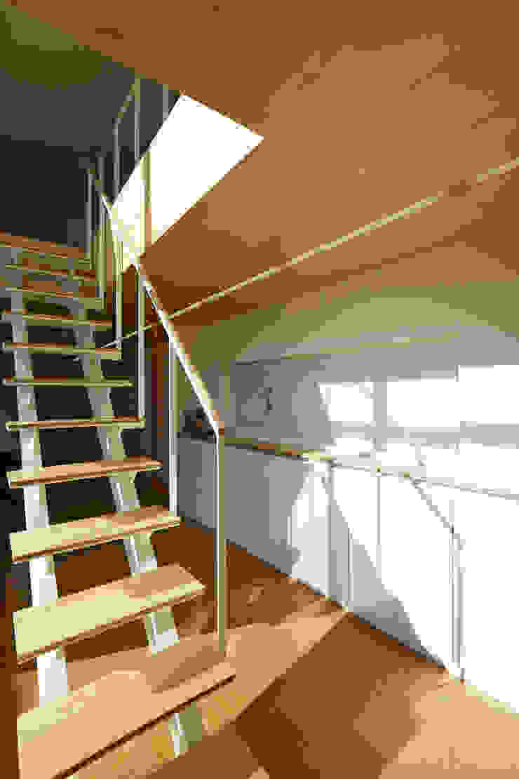 스마트건축사사무소 Modern corridor, hallway & stairs