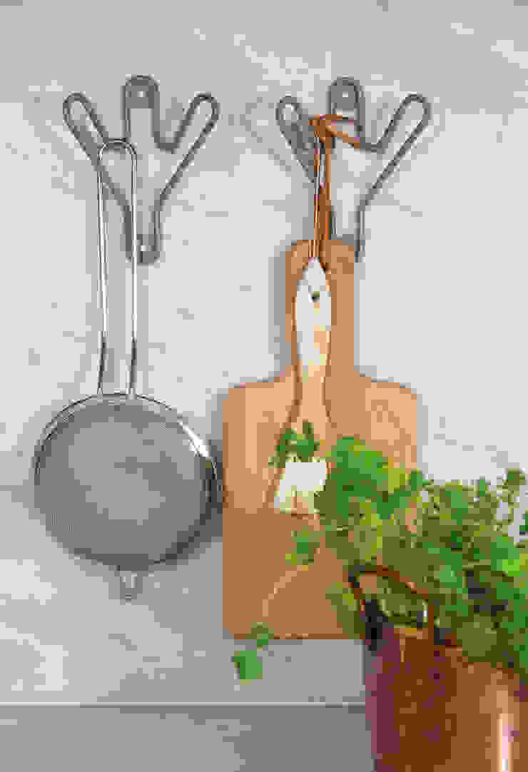 ทันสมัย  โดย Maze Interior, โมเดิร์น   