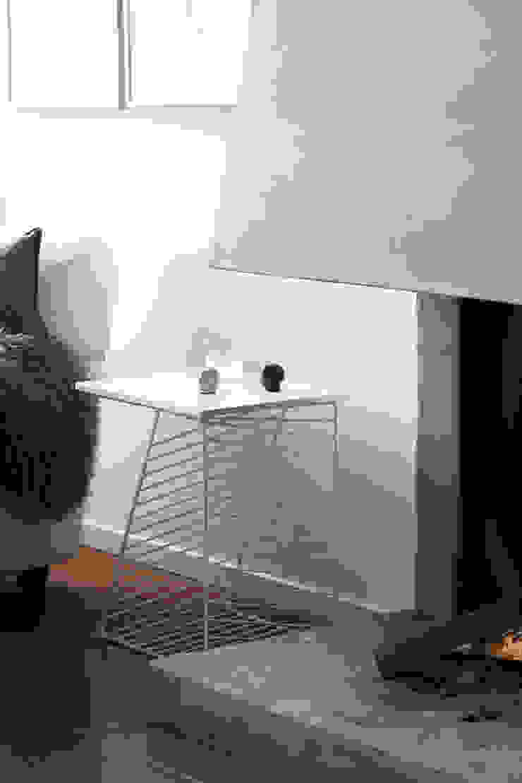 ที่เรียบง่าย  โดย Maze Interior, มินิมัล   