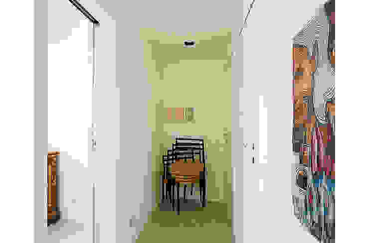 8&A Architetti Corridor, hallway & stairsSeating