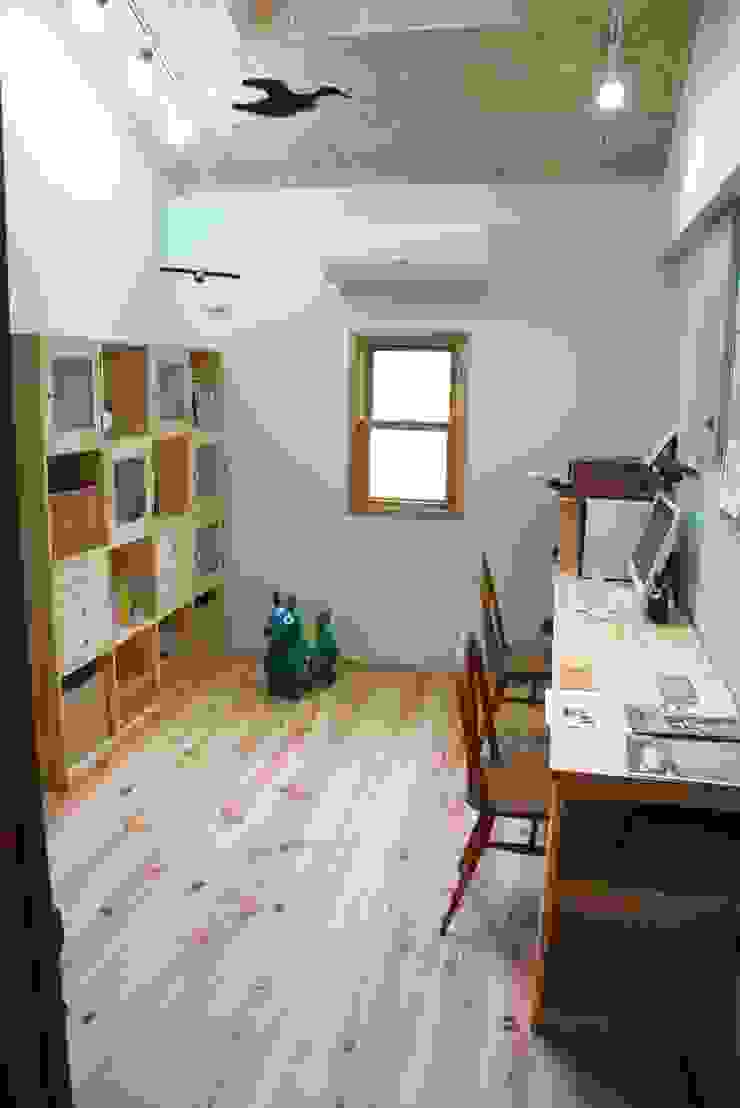 レトロナチュラルなリフォーム 木のキッチンのある暮らし Homify