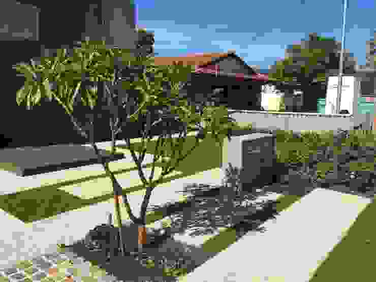 Duncraig Project Project Artichoke Modern garden