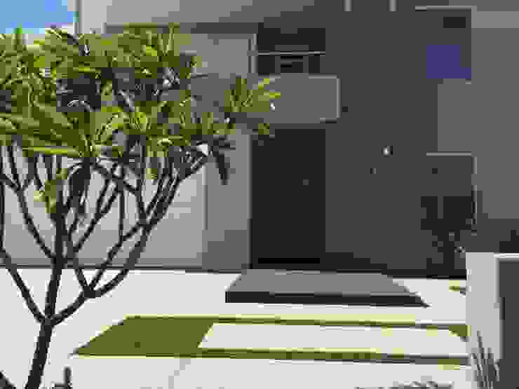 Duncraig Project Project Artichoke Modern garden