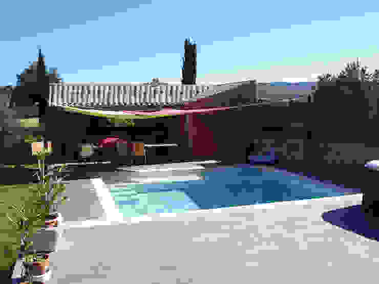 Aménagement d'un jardin de particulier, Granato Architecture d'intérieur Granato Architecture d'intérieur Mediterrane Pools