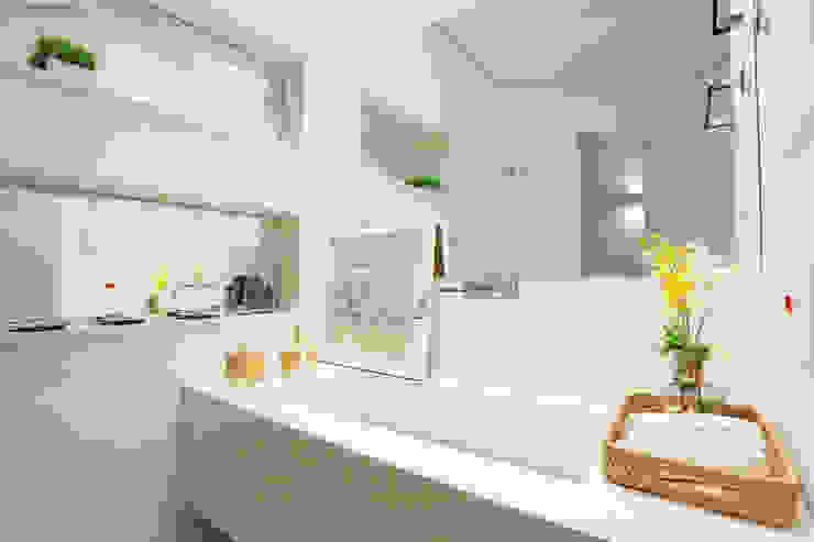 Lavabo Casas de banho minimalistas por Mayra Lopes Arquitetura | Interiores Minimalista