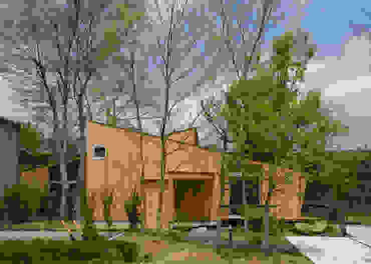 木が生み出す雰囲気を楽しむ モダンな木の外壁の家5軒 Homify