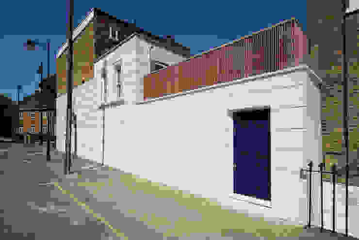 Exterior homify Moderne Häuser