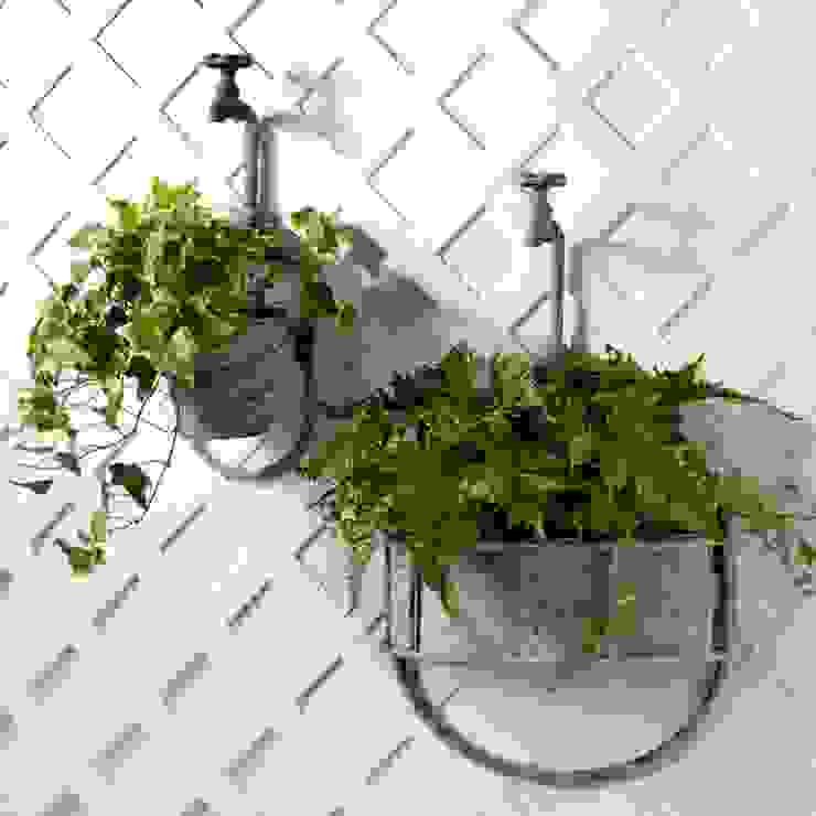 Hanging Vintage Garden Tap Planter ELLA JAMES Giardino classico Accessori & Decorazioni
