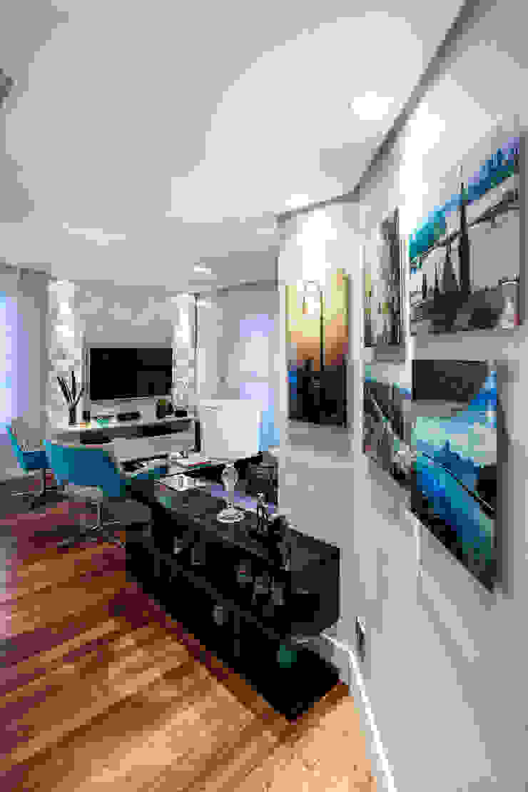 Amanda Pinheiro Design de interiores Corridor, hallway & stairsAccessories & decoration