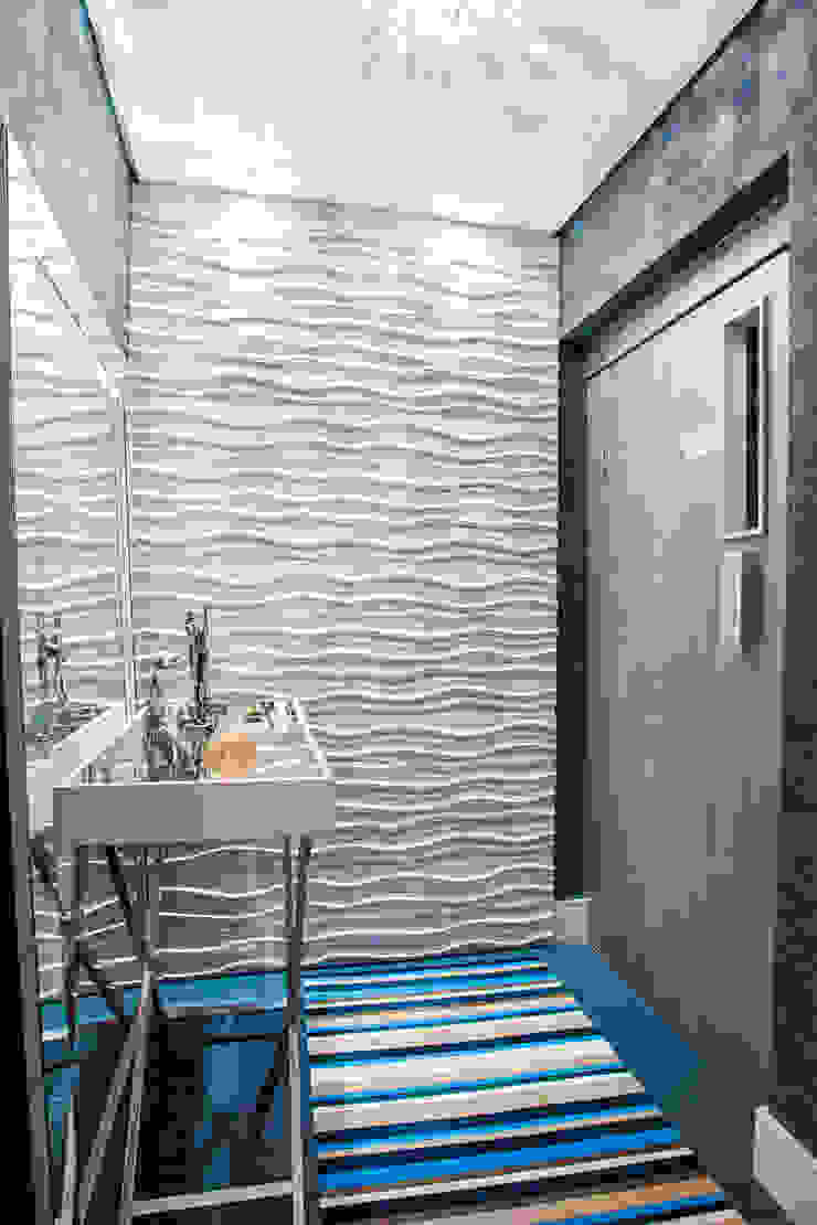Amanda Pinheiro Design de interiores Modern corridor, hallway & stairs