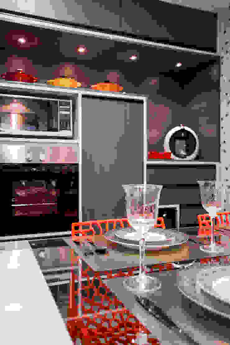 Amanda Pinheiro Design de interiores KitchenCabinets & shelves