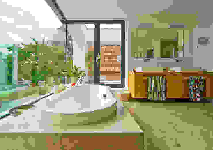 homify Modern Houses
