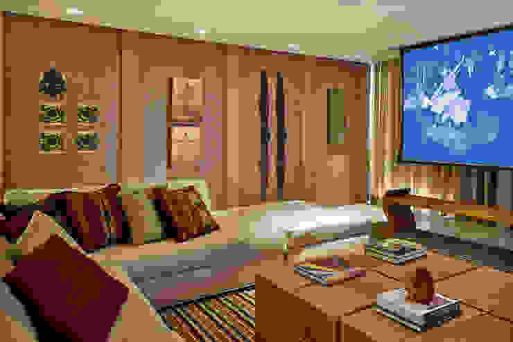 Salas de estar modernas por Gláucia Britto Moderno