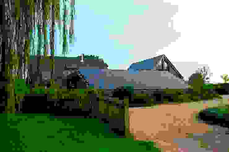 Featherbrook House PKA Architects Ltd Jardines de estilo moderno