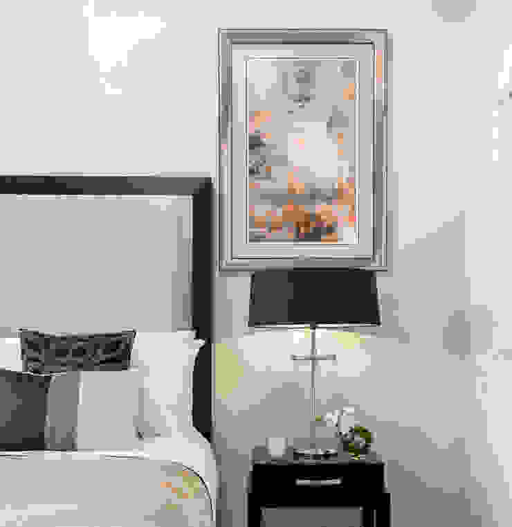 Bedroom 3 In:Style Direct Minimalist bedroom