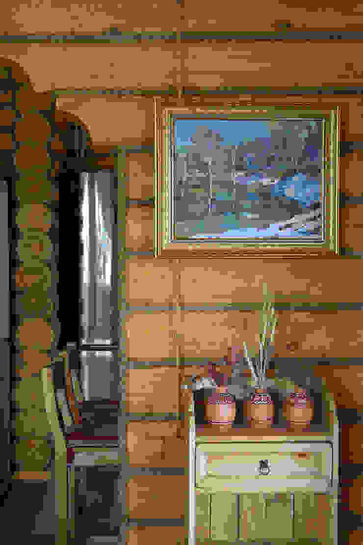 Shachebol House Salas de estar rústicas por Alena Kazimirava Rústico