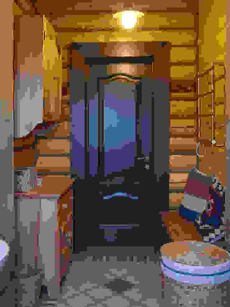 Shachebol House Casas de banho rústicas por Alena Kazimirava Rústico