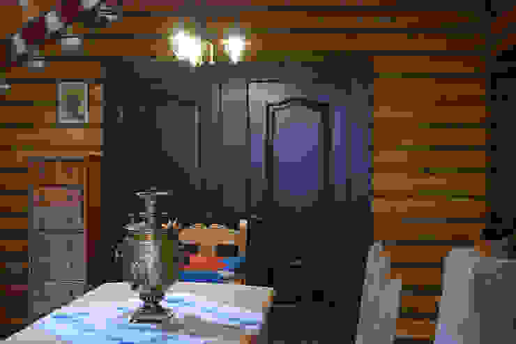 Shachebol House Salas de jantar rústicas por Alena Kazimirava Rústico