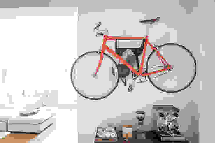 Bikedrobe, Pirol Furnituring Pirol Furnituring Moderner Flur, Diele & Treppenhaus Aufbewahrungen