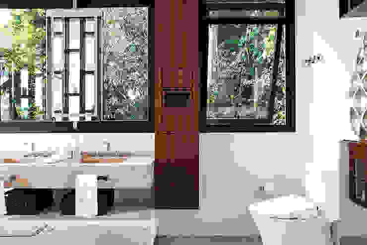 Infinity Spaces Moderne Badezimmer