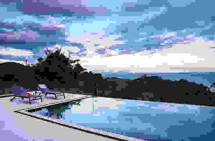 Infinity Spaces Moderne Pools