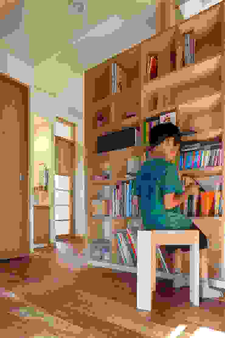 上野毛の家, TAMAI ATELIER TAMAI ATELIER Moderner Multimedia-Raum