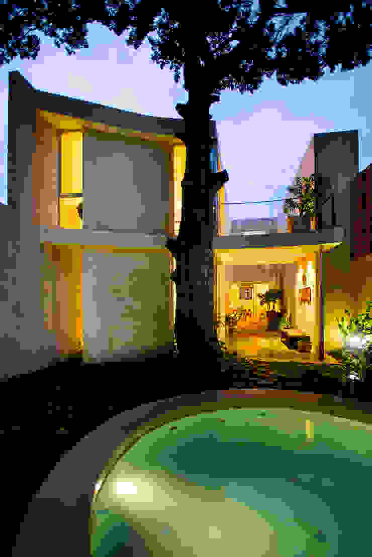 Casa del Arbol, Taller Estilo Arquitectura Taller Estilo Arquitectura Modern pool