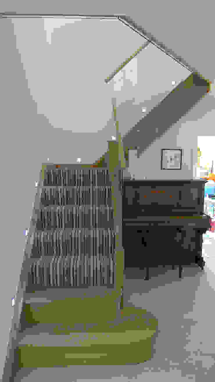 Halls Stairs And Landings Por Style Within Homify Halls Stairs And Landings Por Style