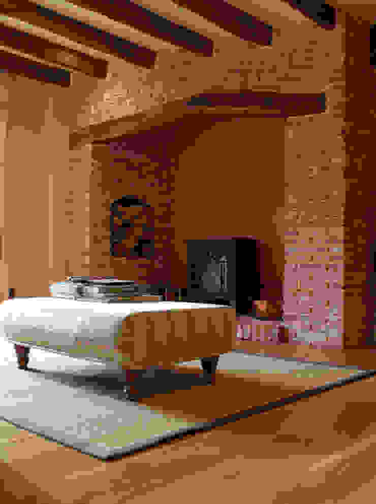 La Falaise CCD Architects Rustic style living room