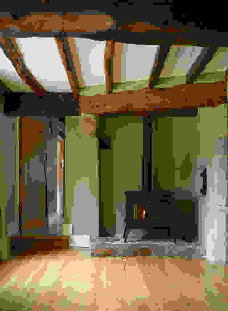 La Falaise CCD Architects Rustic style living room