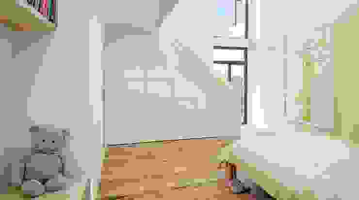 Cliff Dwelling Quartos de criança ecléticos por Specht Architects Eclético