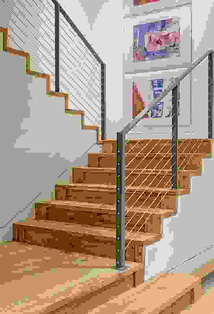 Cliff Dwelling Corredores, halls e escadas ecléticos por Specht Architects Eclético
